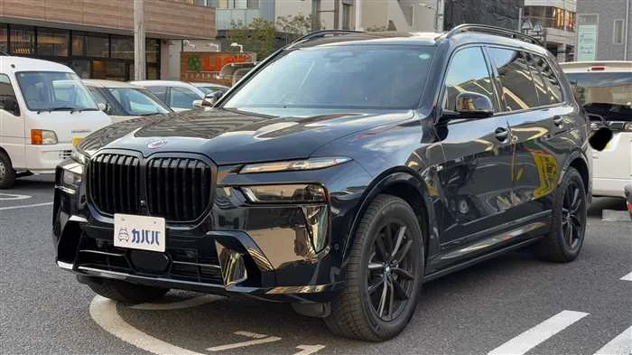 BMW X7 xDrive 40d M 2023 — фото 1, купить с доставкой в Москву