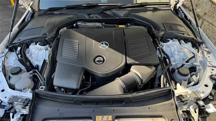 Mercedes-Benz C-Class C180 AMG 2023 — миниатюра 4
