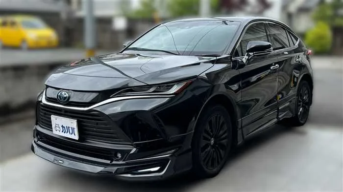 Toyota Harrier Hybrid Z 2023 — фото 1, купить с доставкой в Москву