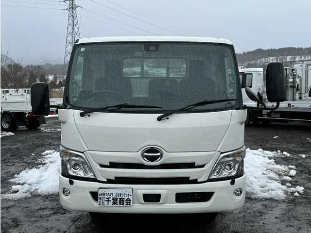 Hino Dutro 2023 — миниатюра 2