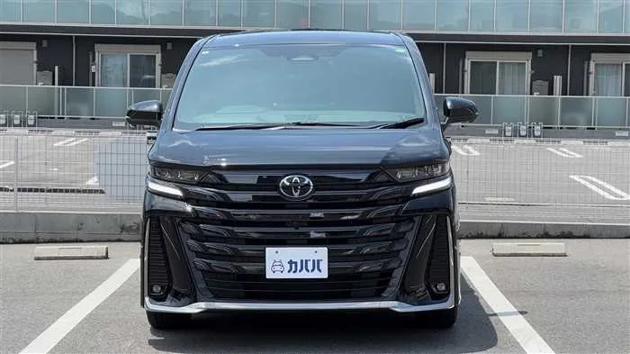 Toyota Vellfire Z 2024 — миниатюра 2