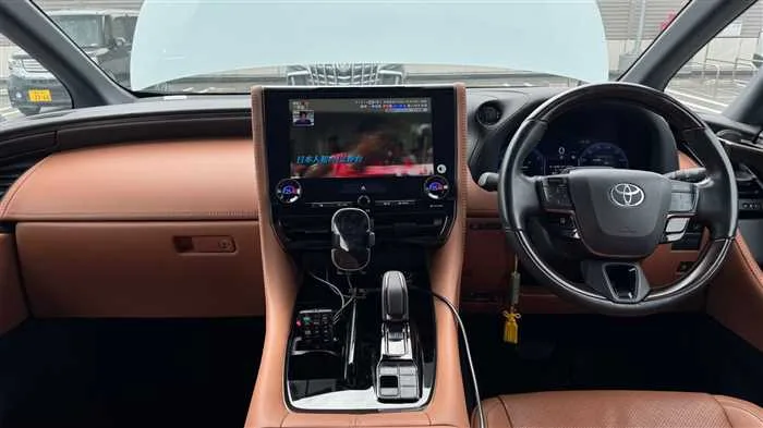 Toyota Vellfire Z 2023 — миниатюра 5