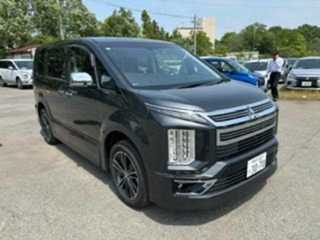 Mitsubishi Delica D:5 2024 — миниатюра 5