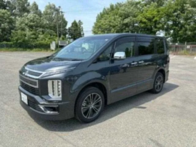 Mitsubishi Delica D:5 2024 — фото 1, купить с доставкой в Москву