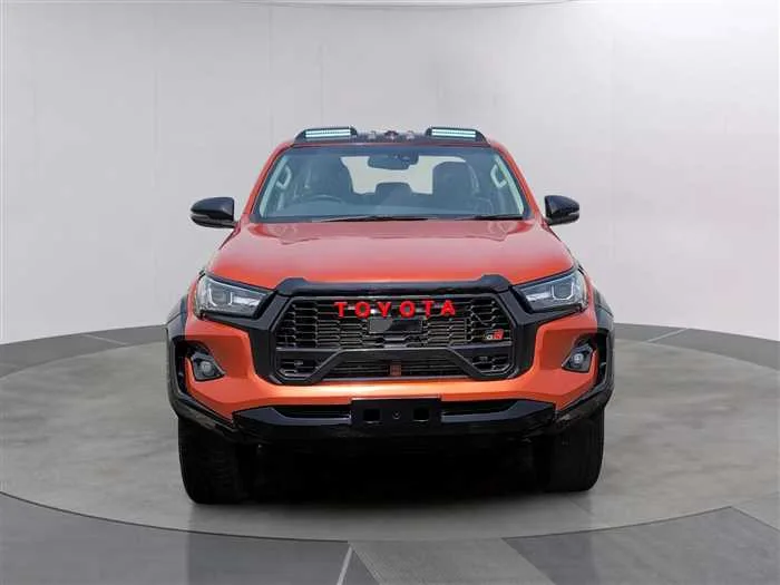 Toyota Hilux 2022 — миниатюра 2