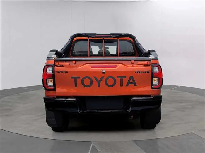 Toyota Hilux 2022 — миниатюра 5