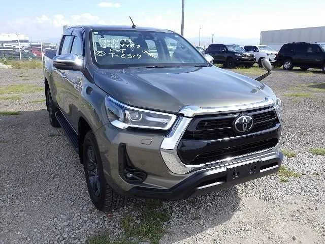 Toyota Hilux 4 2023 — фото 1, купить с доставкой в Москву