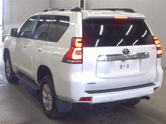 Toyota Land Cruiser Prado TX SUNROOF 7-SEATS 2023 — миниатюра 4