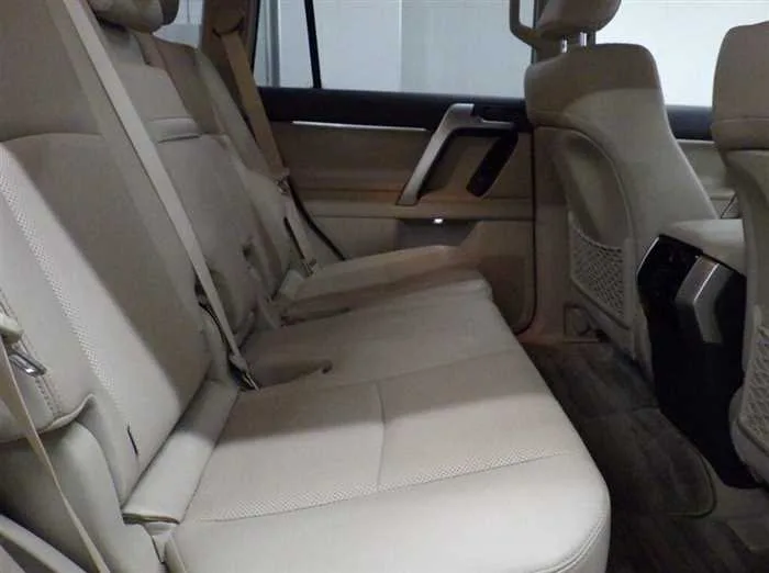 Toyota Land Cruiser Prado TX-L SUNROOF 7-SEATS 2023 — миниатюра 3