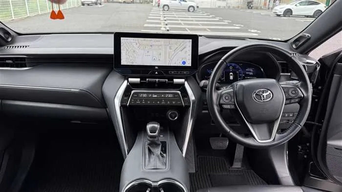 Toyota Harrier Hybrid Z 2023 — миниатюра 3