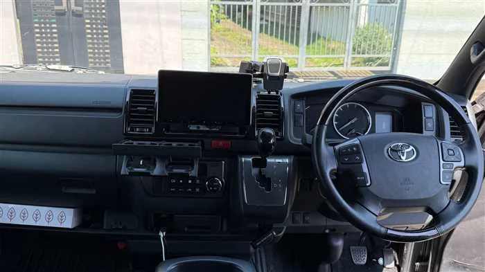 Toyota Hiace Van GL 2024 — миниатюра 5