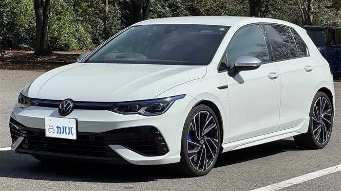 Volkswagen Golf R 4WD 2023 — фото 1, купить с доставкой в Москву
