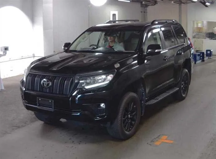 Toyota Land Cruiser Prado TX-L SUNROOF 5-SEATS 2023 — миниатюра 2