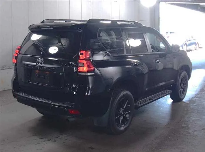 Toyota Land Cruiser Prado TX-L SUNROOF 5-SEATS 2023 — миниатюра 4
