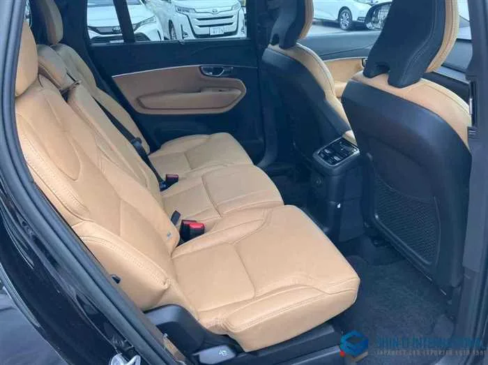 Volvo XC90 Recharge Ultimate T8 AWD Plug-In Hybrid 4WD/SR 2023 — миниатюра 3