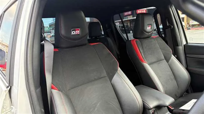 Toyota Hilux Z GR 2024 — миниатюра 5
