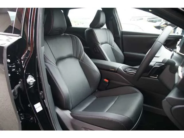 Toyota Crown Estate 2025 — миниатюра 4