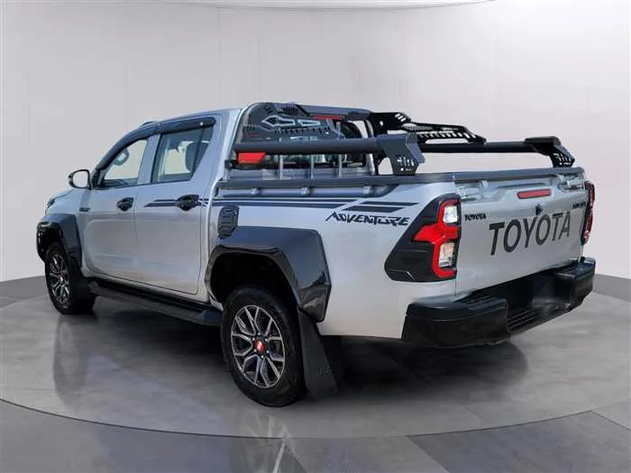 Toyota Hilux 2023 — миниатюра 3