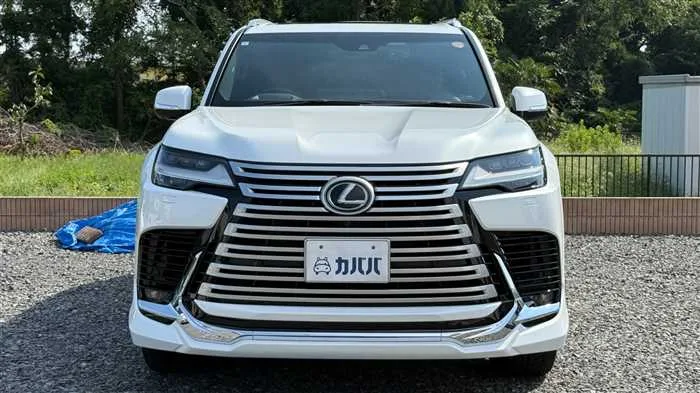 Lexus LX 600 2023 — миниатюра 2