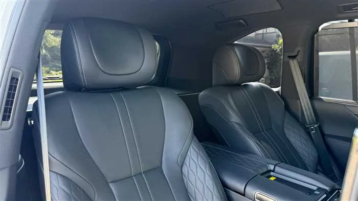 Lexus LX 600 2023 — миниатюра 3