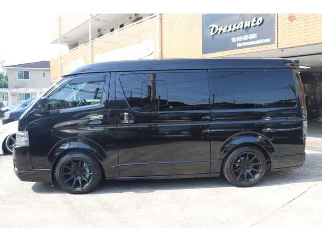Toyota Hiace Wagon 2023 — миниатюра 2
