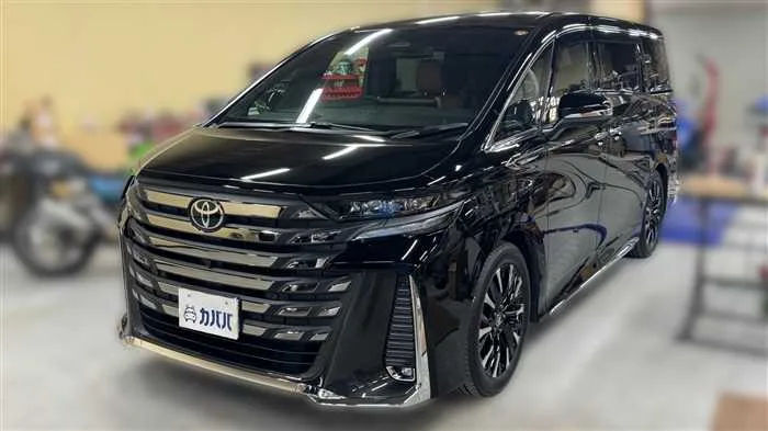 Toyota Vellfire 2025 — фото 1, купить с доставкой в Москву