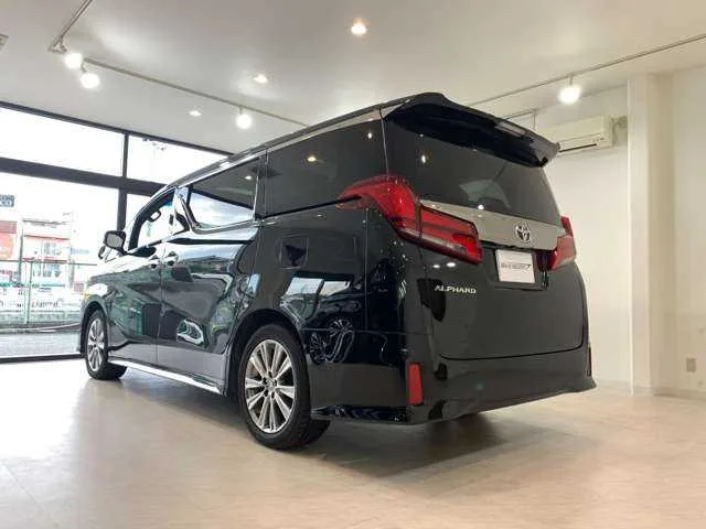 Toyota Alphard G 2022 — миниатюра 2