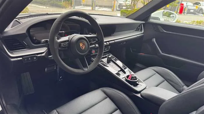 Porsche 911 PDK 2025 — миниатюра 5