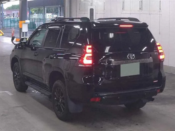 Toyota Land Cruiser Prado TX-L 70TH ANNIVERSARY 7-SEATS 2022 — миниатюра 3