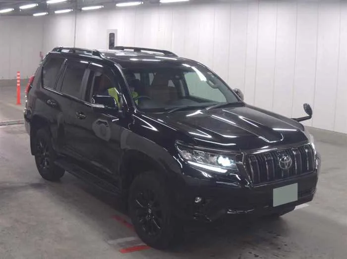 Toyota Land Cruiser Prado TX-L 70TH ANNIVERSARY 7-SEATS 2022 — фото 1, купить с доставкой в Москву