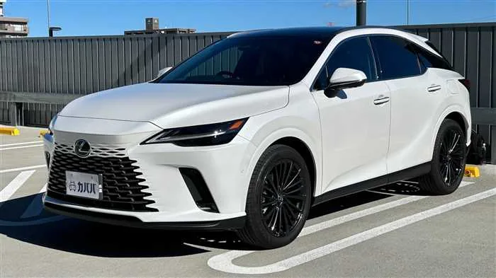 Lexus RX 450h+ L 2023 — миниатюра 2