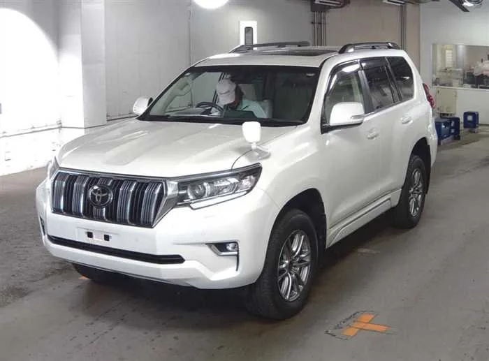 Toyota Land Cruiser Prado TX-L DIESEL SUNROOF 7-SEATS 2023 — миниатюра 2