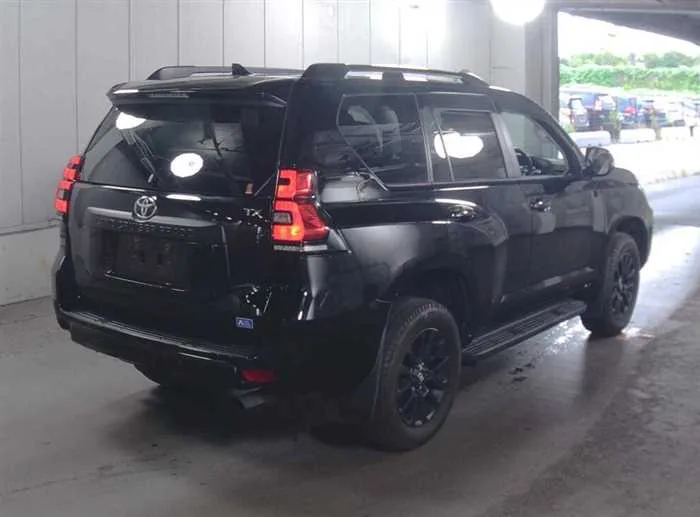 Toyota Land Cruiser Prado TX-L MAT BLACK 7-SEATS 2022 — миниатюра 4