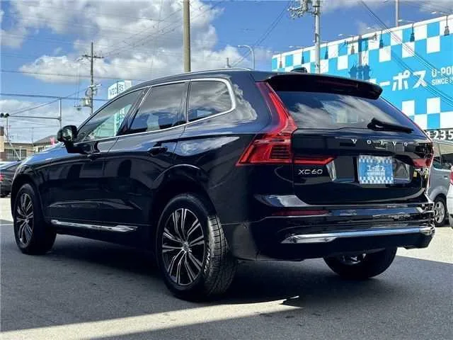 Volvo XC60 B5 AWD 2022 — миниатюра 3