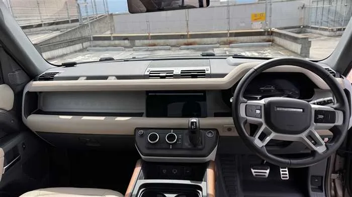Land Rover Defender 110 S D300 2023 — миниатюра 5