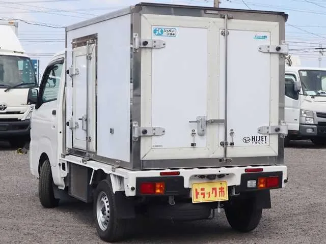Daihatsu Hijet Truck 2023 — миниатюра 3