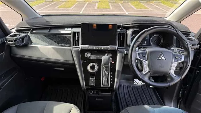 Mitsubishi Delica D:5 2024 — миниатюра 5