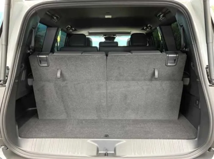 Toyota Land Cruiser 250 VX DIESEL 7-SEATS 2024 — миниатюра 3