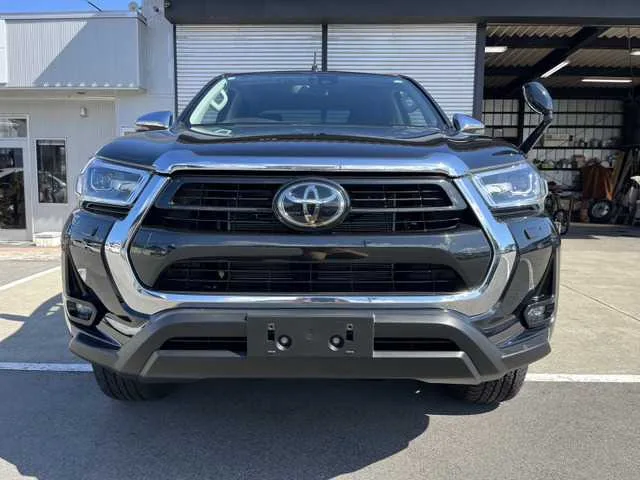Toyota Hilux 2022 — миниатюра 3