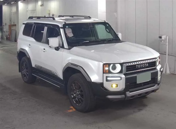 Toyota Land Cruiser 250 VX MODELISTA 7-SEATS 2024 — фото 1, купить с доставкой в Москву