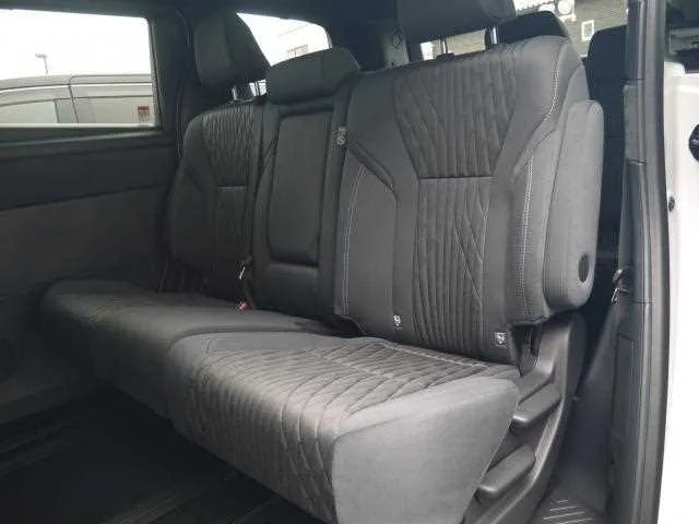 Toyota Alphard Hybrid 2025 — миниатюра 5