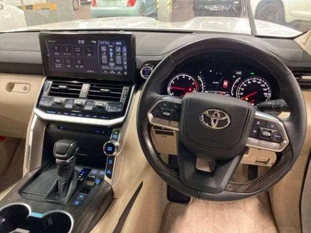 Toyota Land Cruiser 2023 — миниатюра 5