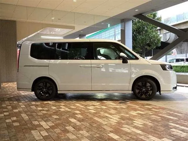 Honda Step WGN 2025 — миниатюра 4