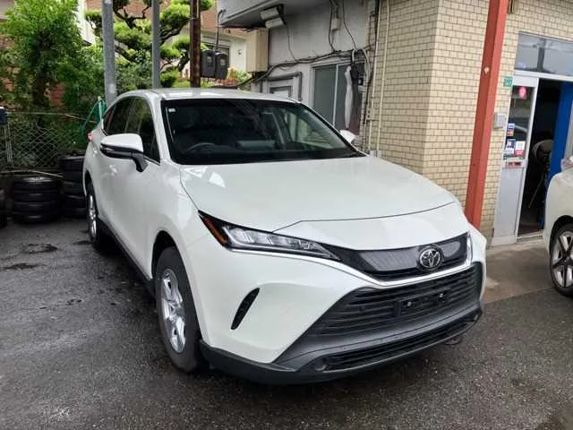 Toyota Harrier 2022 — фото 1, купить с доставкой в Москву