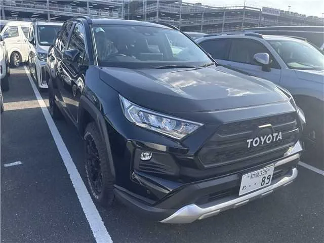 Toyota RAV4 2023 — миниатюра 5