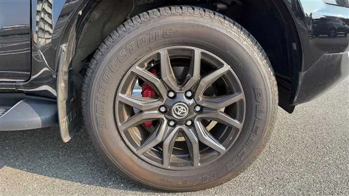 Toyota Hilux Z GR 2023 — миниатюра 5