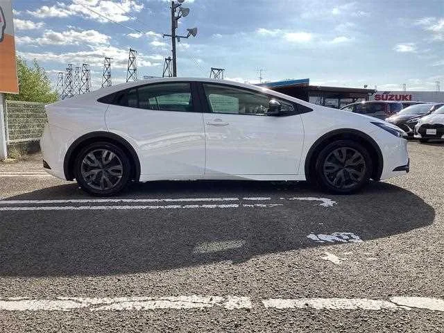 Toyota Prius 2024 — миниатюра 4