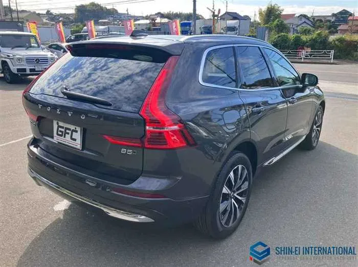 Volvo XC60 ULTIMATE B5 AWD 4WD/Panoramic SR 2022 — миниатюра 2