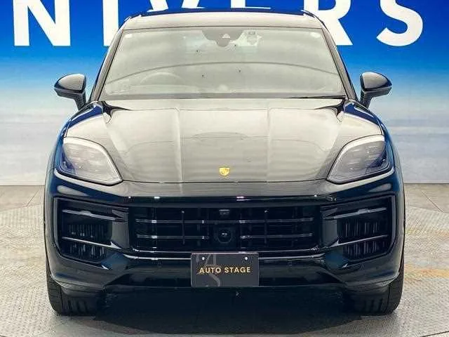 Porsche Cayenne 2023 — миниатюра 5