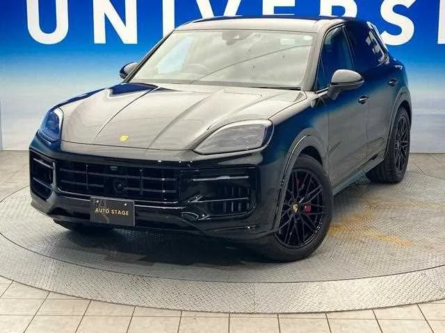 Porsche Cayenne 2023 — фото 1, купить с доставкой в Москву